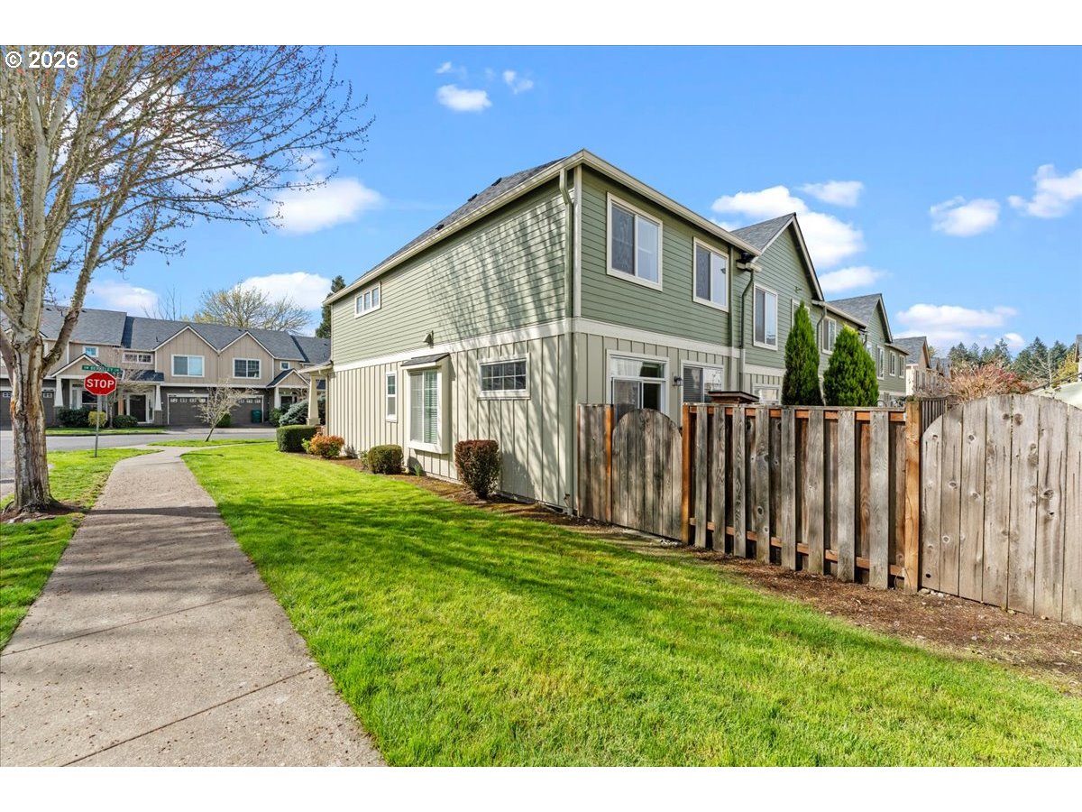17257 Southwest Berkeley Lane Beaverton, OR 97003 - Photo 3 of 48