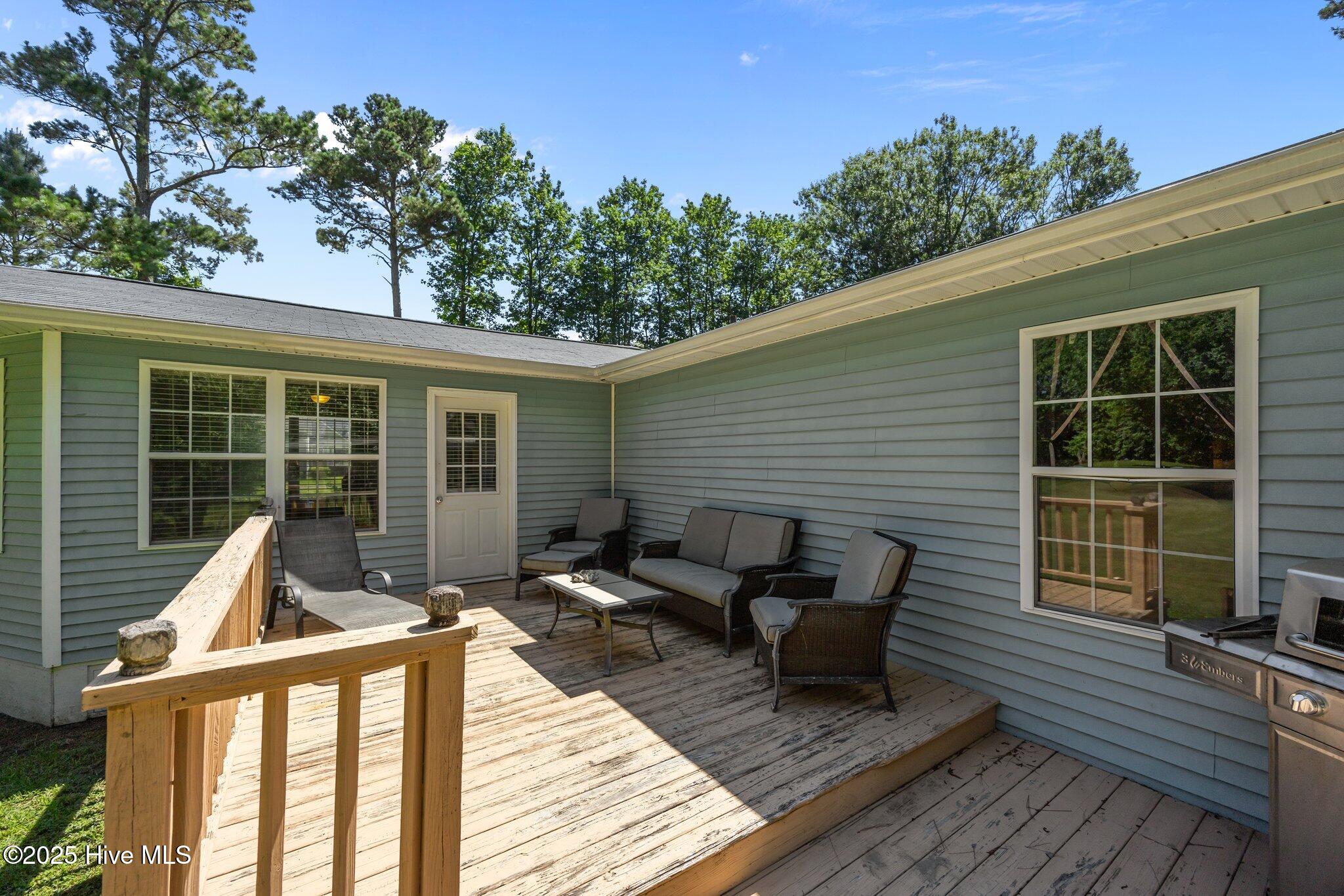 1850 Highsmith Road Burgaw, NC 28425 - Photo 32 of 40 39-web-or-mls-IMG_3508