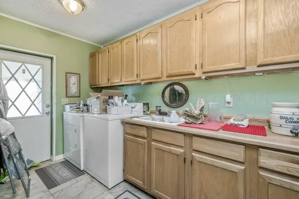 $149,900 | 1330 Lion Street, Miami, TX 79059