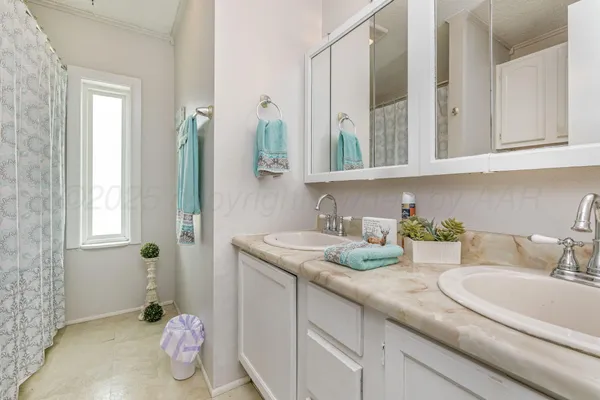 $149,900 | 1330 Lion Street, Miami, TX 79059