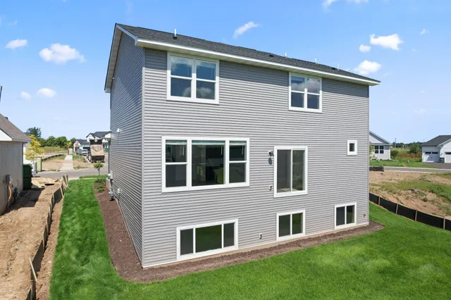 $609,900 | 11851 35th Street North, Lake Elmo, MN 55042