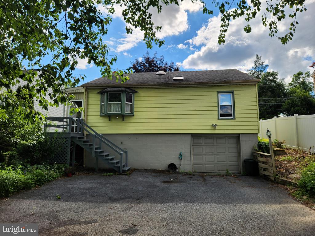 341 North Broad Street Lititz, PA 17543 - Photo 4 of 25