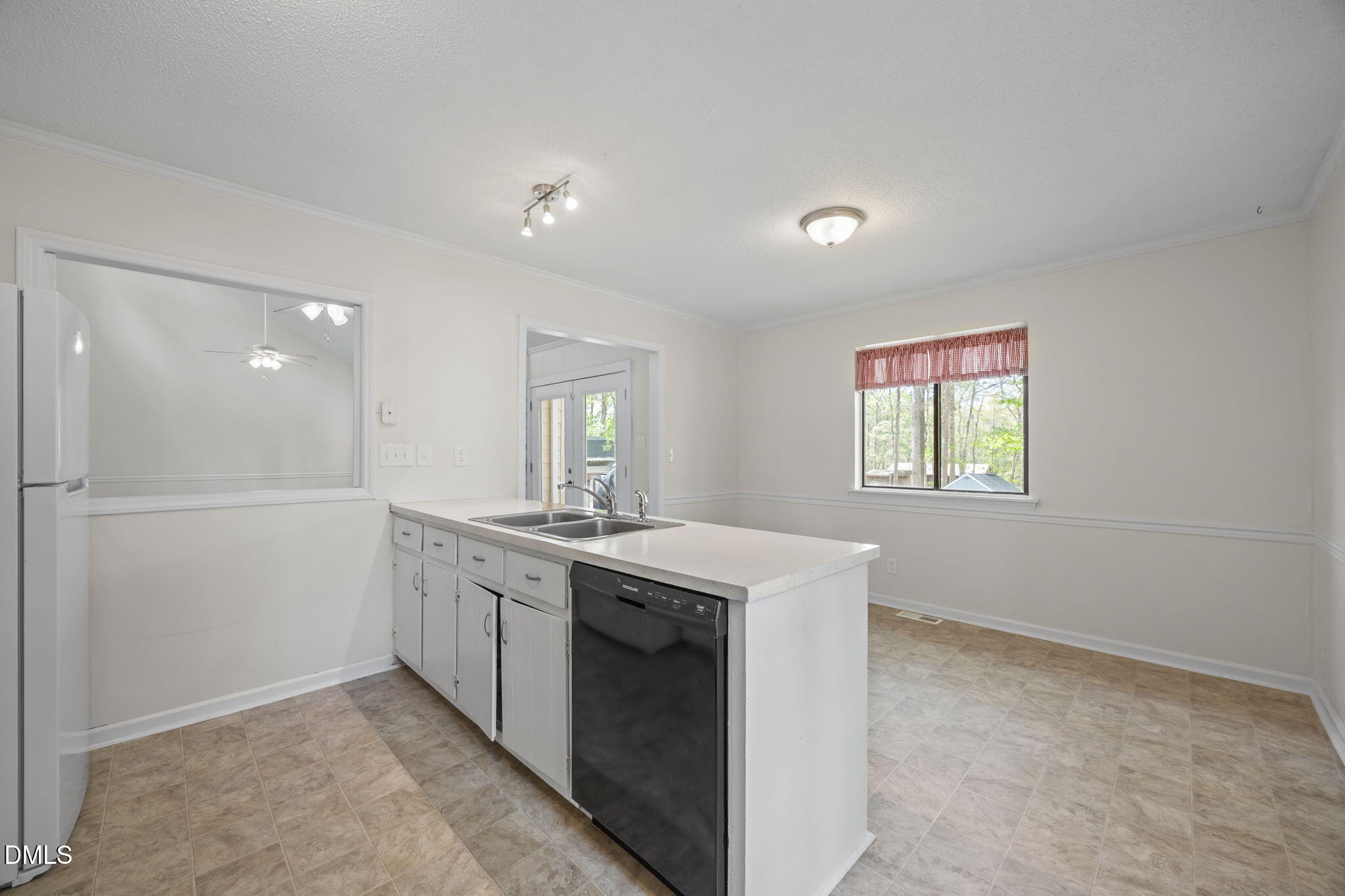 904 Snow Hill Road Durham, NC 27712 - Photo 11 of 49 15-web-or-mls-IMG_8097