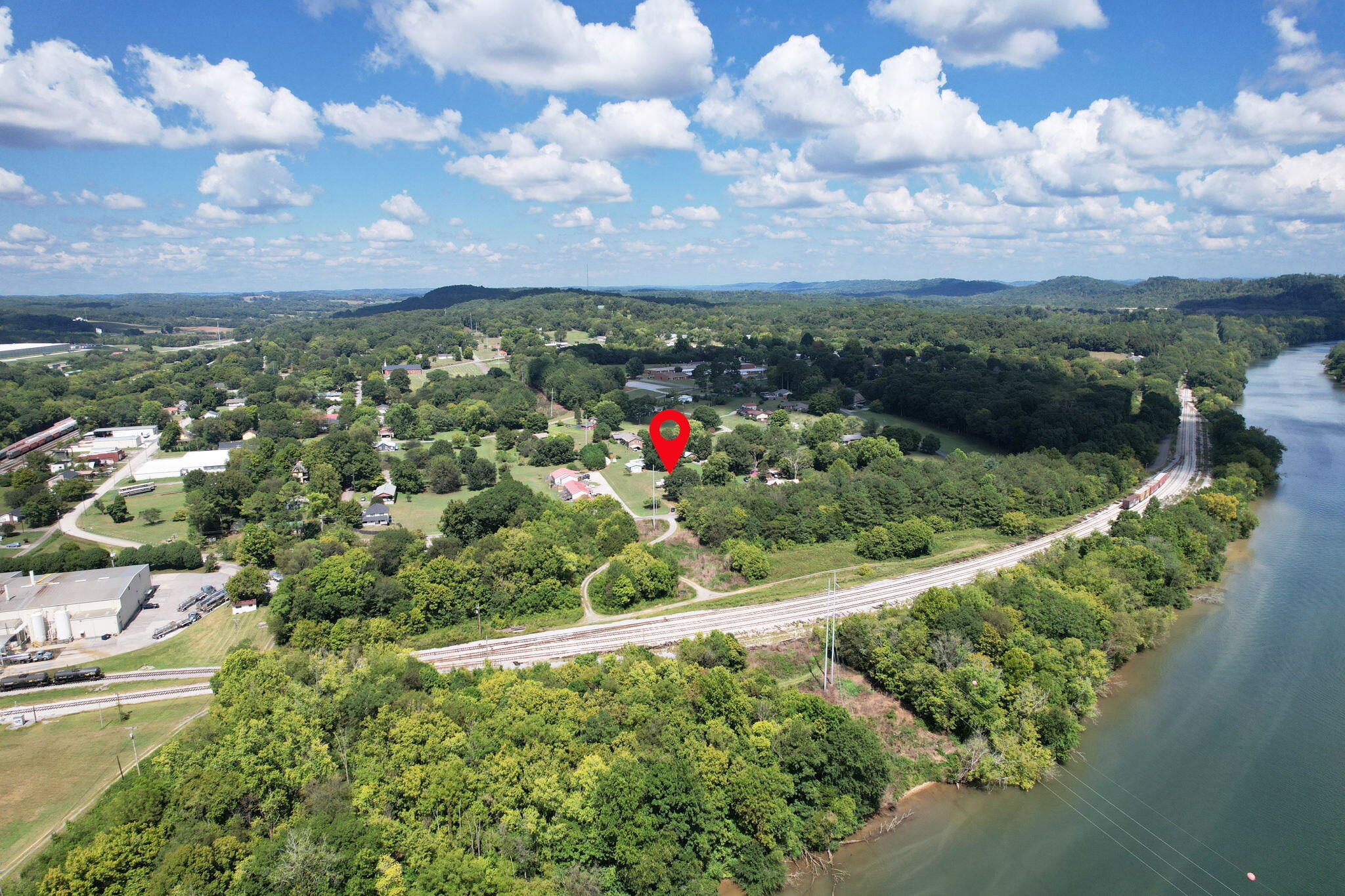 188 Cherokee Crossing Calhoun, TN 37309 - Photo 14 of 39 14-web-or-mls-DJI_0892