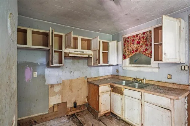 $90,000 | 2096 Fairburn Road Southwest, Atlanta, GA 30331