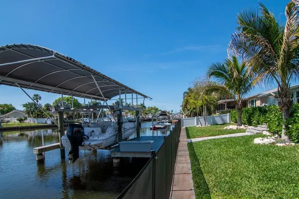 $775,000 | 372 Westwinds Drive, Palm Harbor, FL 34683