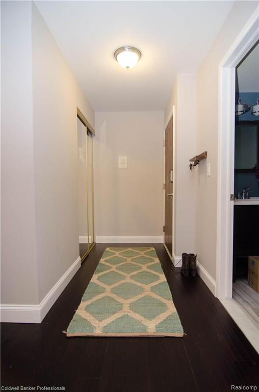 1687 Riverside Drive, Unit 16 Rochester Hills, MI 48309 - Photo 3 of 19
