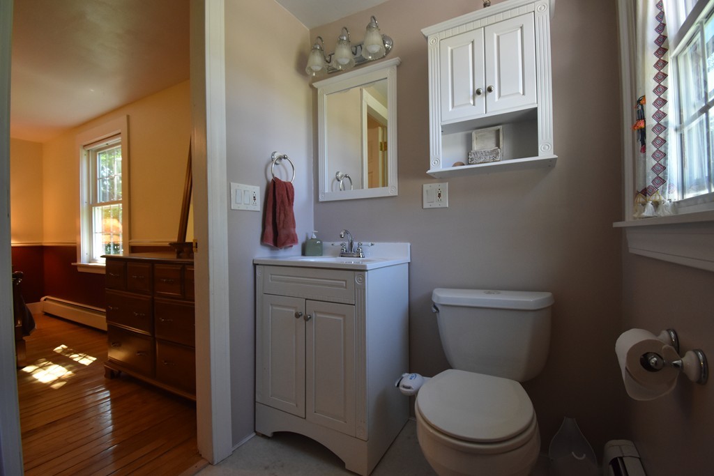 194 River Road West Berlin, MA 01503 - Photo 16 of 28 Gallery Image 16
