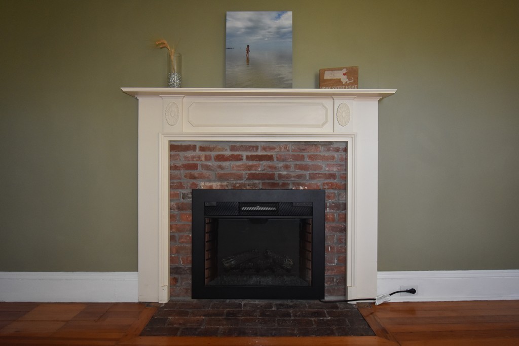194 River Road West Berlin, MA 01503 - Photo 9 of 28 Gallery Image 9