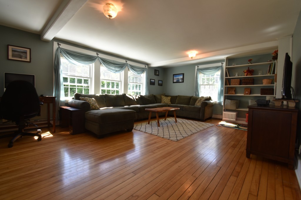 194 River Road West Berlin, MA 01503 - Photo 10 of 28 Gallery Image 10