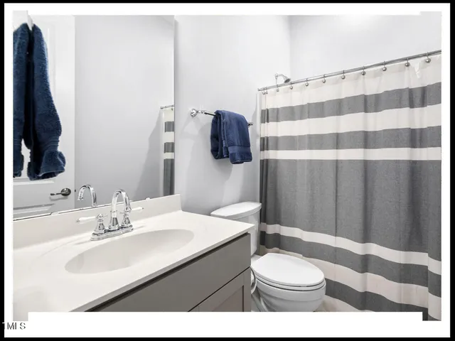 a view of walk in closet