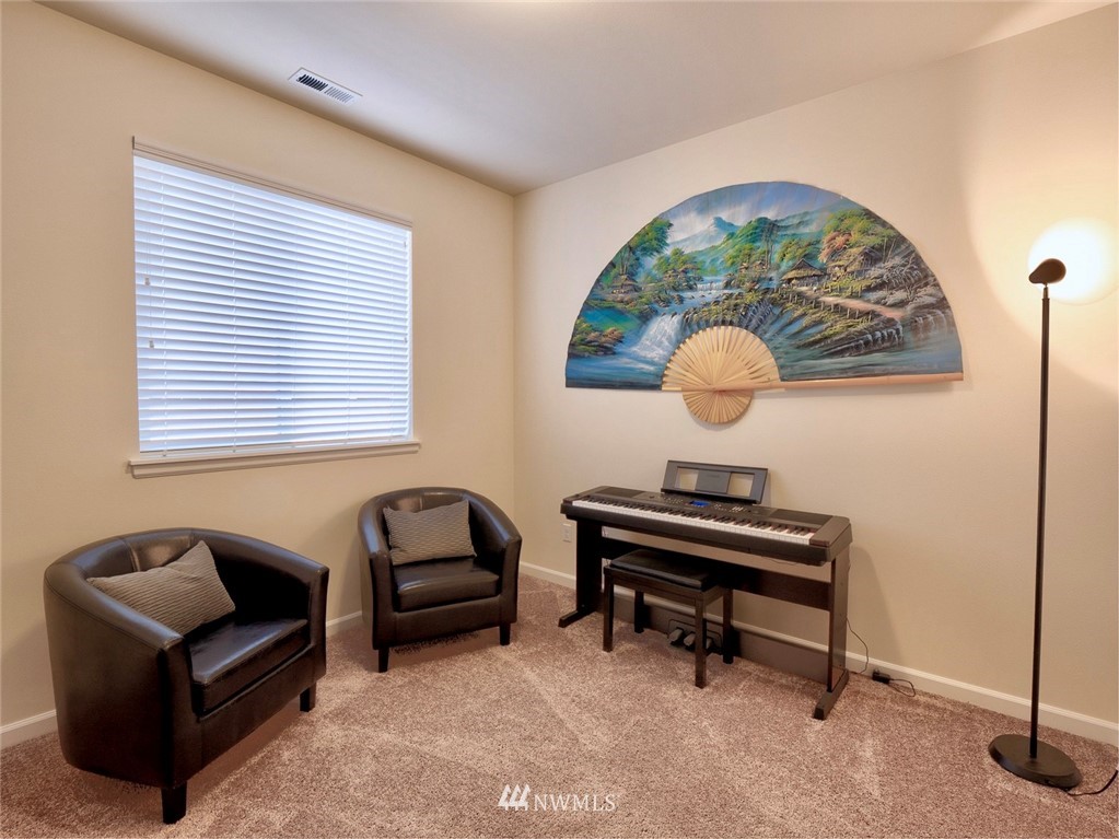 19012 178th Place Southeast Renton, WA 98058 - Photo 4 of 25 Gallery Image 4