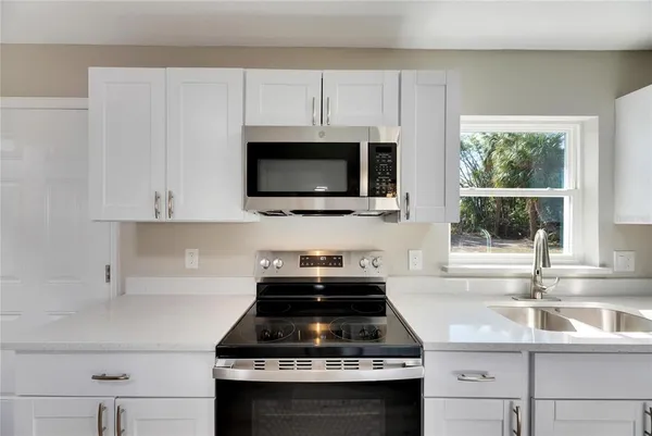 $399,000 | 660 Flamingo Drive, Apollo Beach, FL 33572