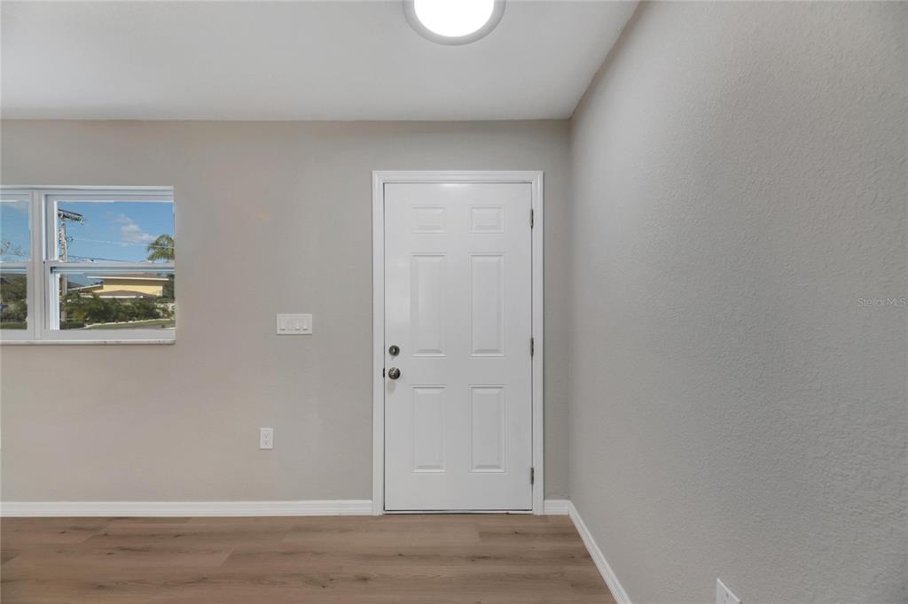 660 Flamingo Drive Apollo Beach, FL 33572 - Photo 10 of 63 a view of an empty room