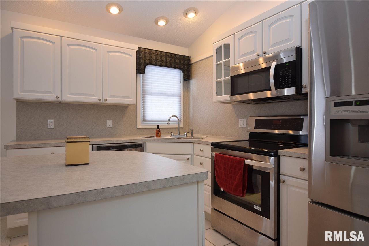 901 North Moran Road Trivoli, IL 61569 - Photo 11 of 33