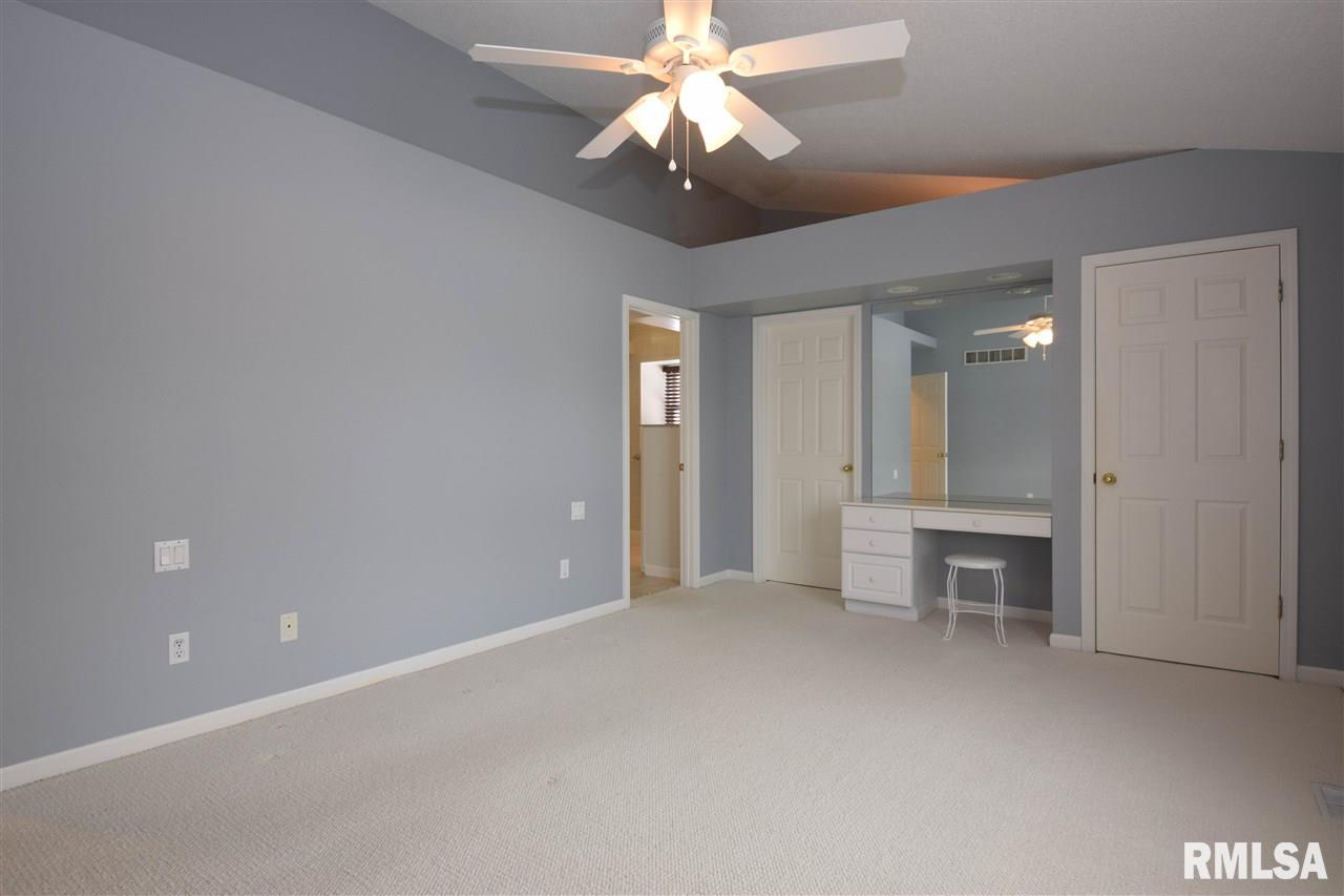 901 North Moran Road Trivoli, IL 61569 - Photo 15 of 33