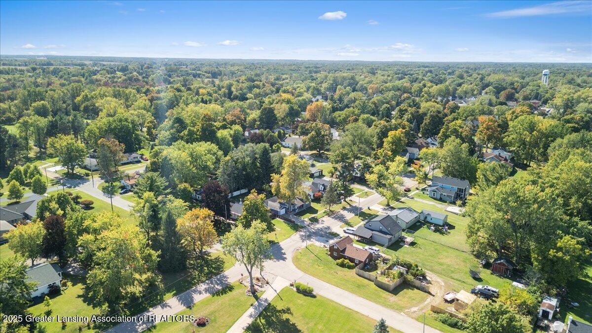 422 East 2nd Street Perry, MI 48872 - Photo 32 of 39 35-Media Jett - 06