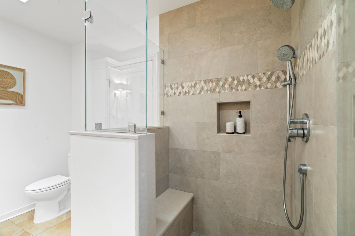 975 Riverside Drive San Jose, CA 95125 - Photo 20 of 46 a bathroom with a shower a toilet and sink