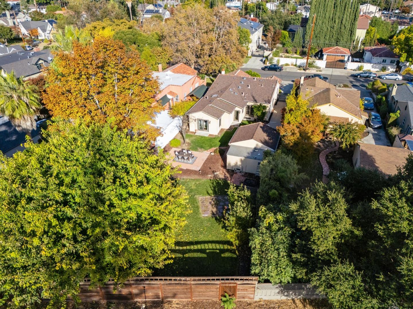 975 Riverside Drive San Jose, CA 95125 - Photo 38 of 46 a picture of houses with yard