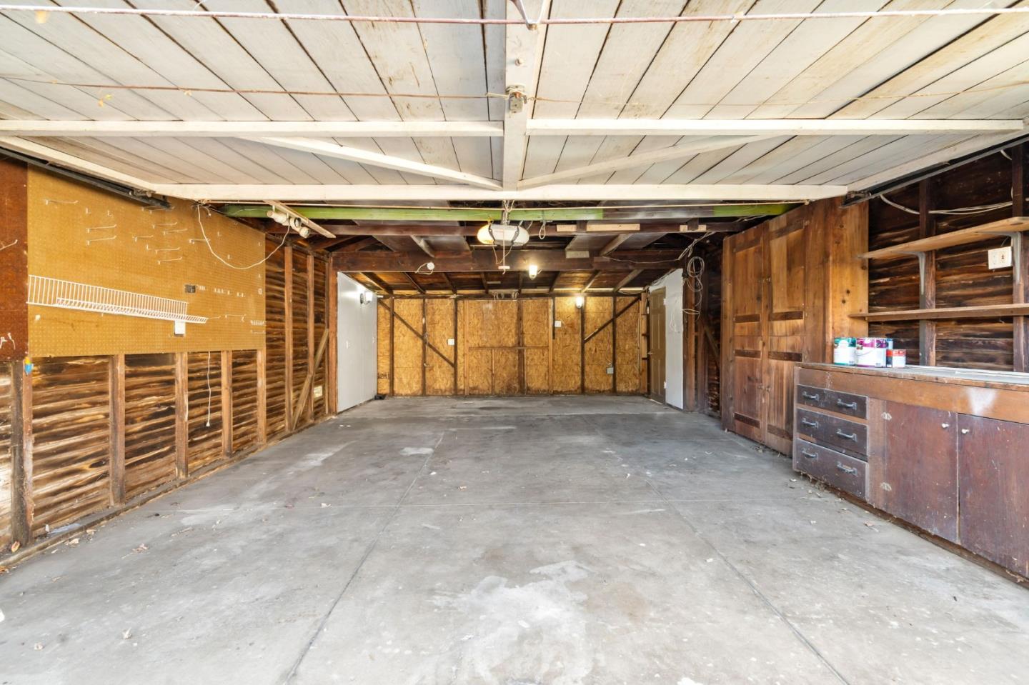 975 Riverside Drive San Jose, CA 95125 - Photo 41 of 46 a view of room with window