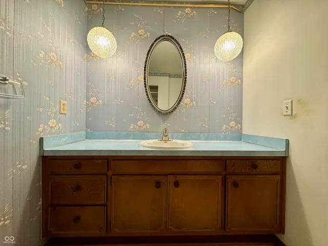 $265,000 | 4515 West Mission Court, Columbus, IN 47203