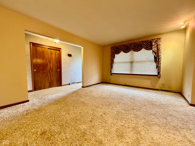 $265,000 | 4515 West Mission Court, Columbus, IN 47203