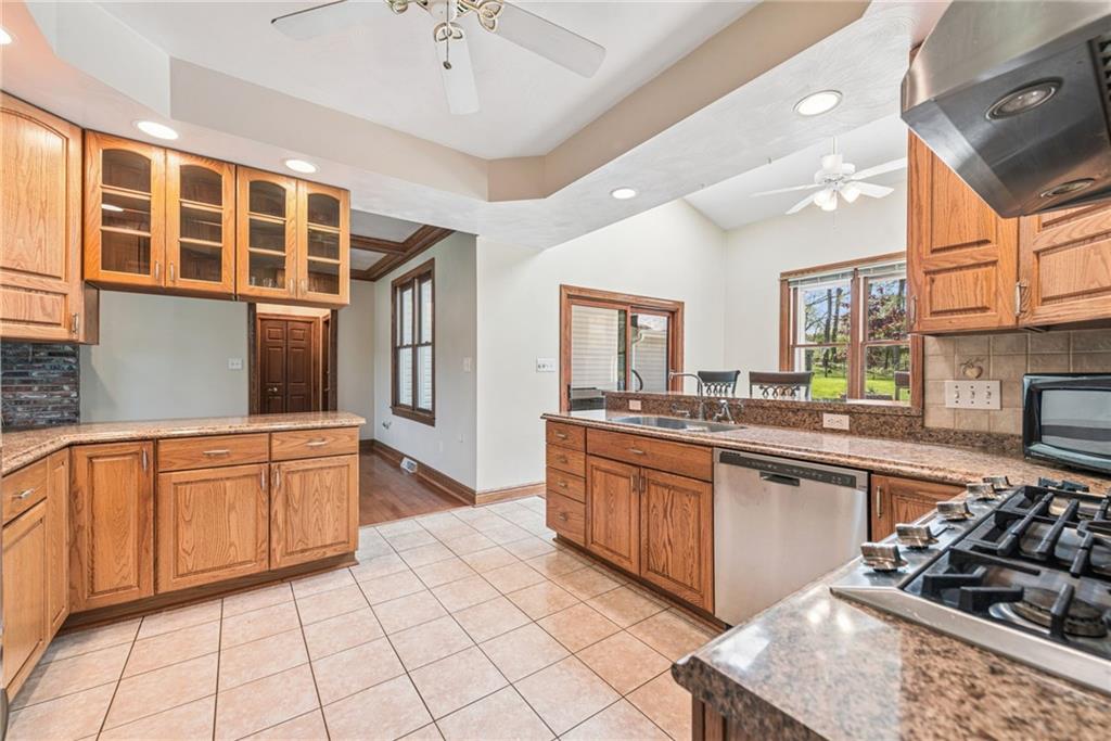 1140 South Whitmore Road Irwin, PA 15642 - Photo 12 of 50