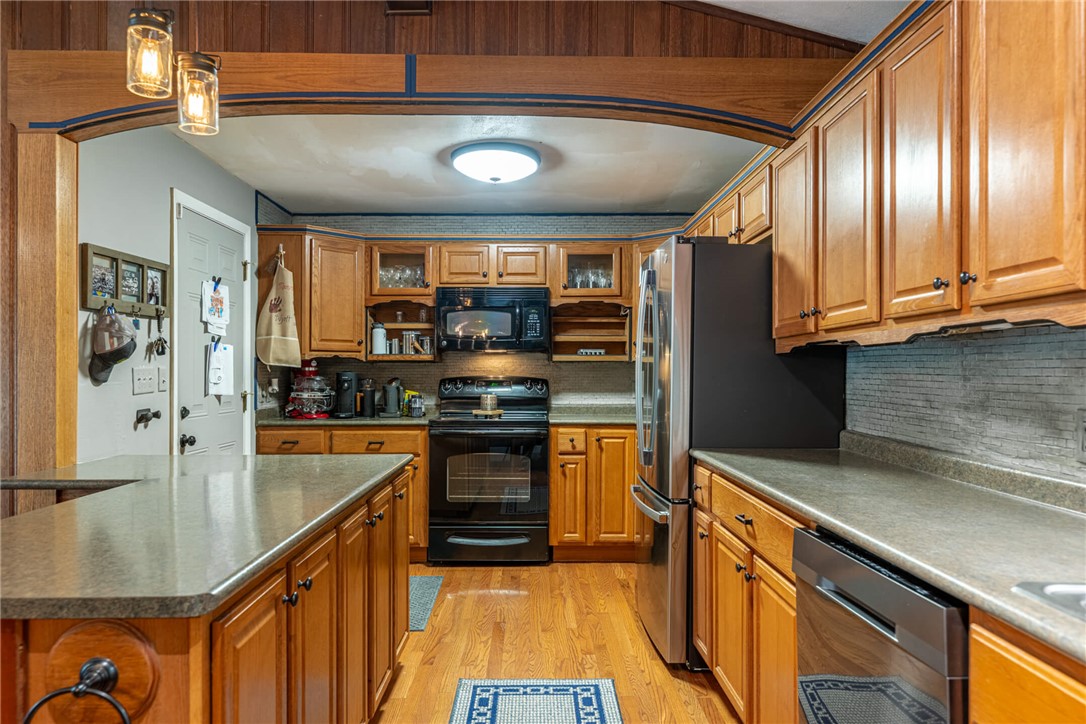5476 Waterloo Road Dayton, OH 45459 - Photo 11 of 53