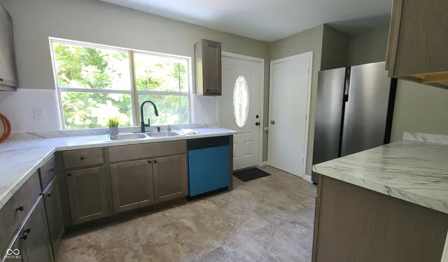 $167,000 | 116 West Jackson Street, Veedersburg, IN 47987