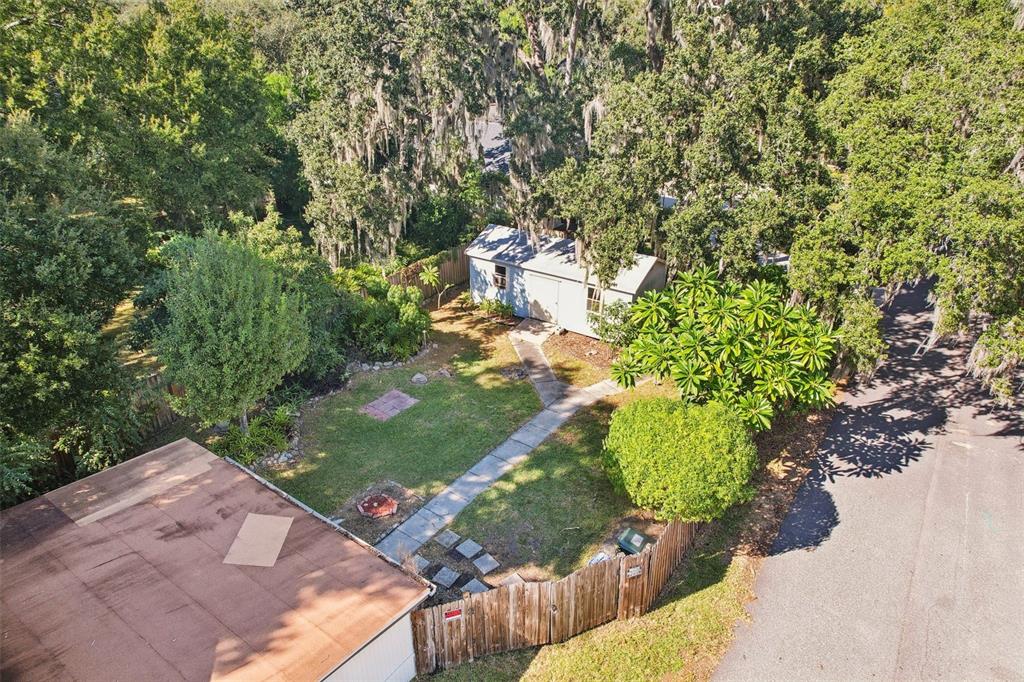 924 Vistabula Street Lakeland, FL 33801 - Photo 32 of 53 a view of a garden with plants