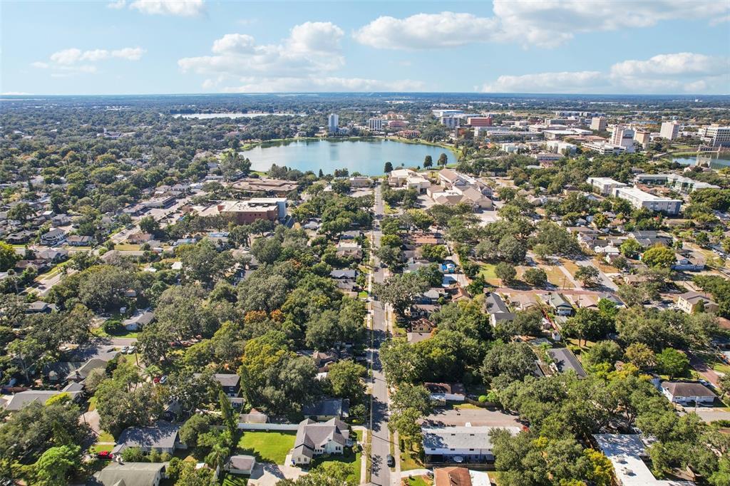 924 Vistabula Street Lakeland, FL 33801 - Photo 38 of 53 an aerial view of multiple house