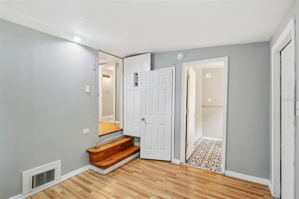 924 Vistabula Street Lakeland, FL 33801 - Photo 10 of 53 a bedroom with a bed and a window