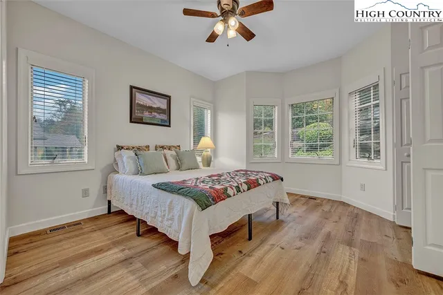 $499,000 | 335 Pleasant View Drive, Unit 4D, Sugar Mountain, NC 28604