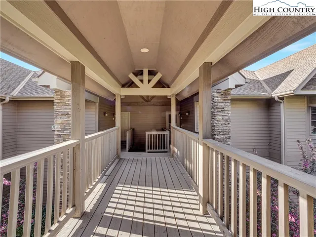 $499,000 | 335 Pleasant View Drive, Unit 4D, Sugar Mountain, NC 28604