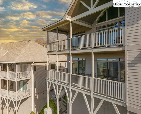 $499,000 | 335 Pleasant View Drive, Unit 4D, Sugar Mountain, NC 28604