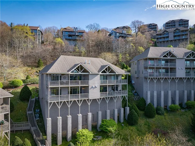 $499,000 | 335 Pleasant View Drive, Unit 4D, Sugar Mountain, NC 28604
