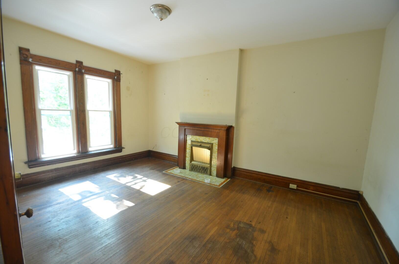 1368 Neil Avenue Columbus, OH 43201 - Photo 19 of 36 19. NW Bedroom
