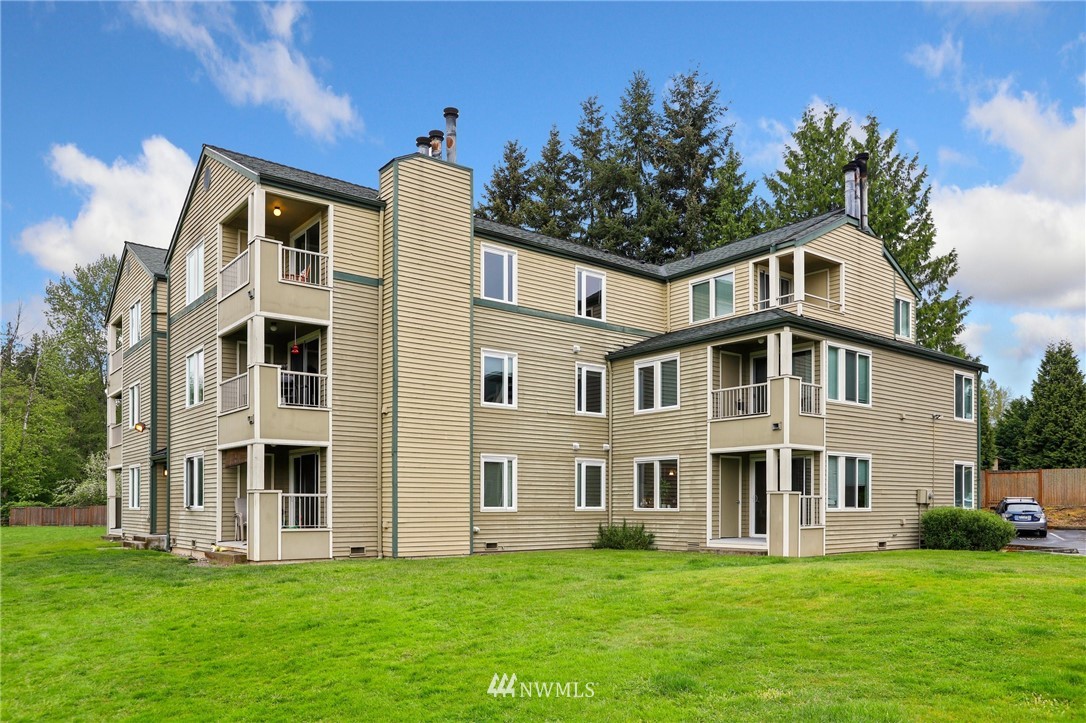 20326 Bothell Everett Highway, Unit G303 Bothell, WA 98012 - Photo 21 of 27