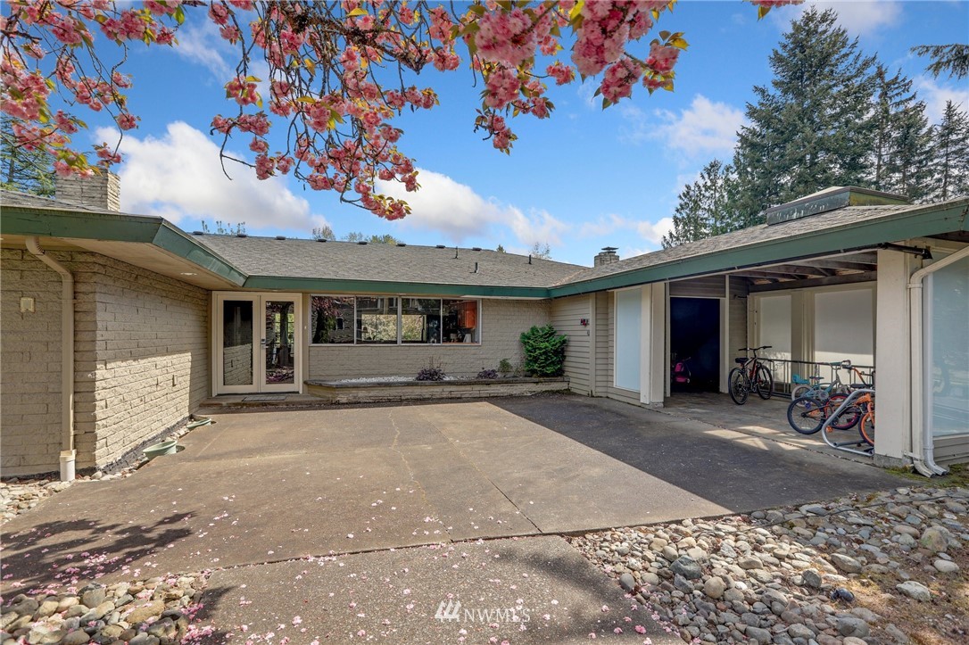20326 Bothell Everett Highway, Unit G303 Bothell, WA 98012 - Photo 24 of 27