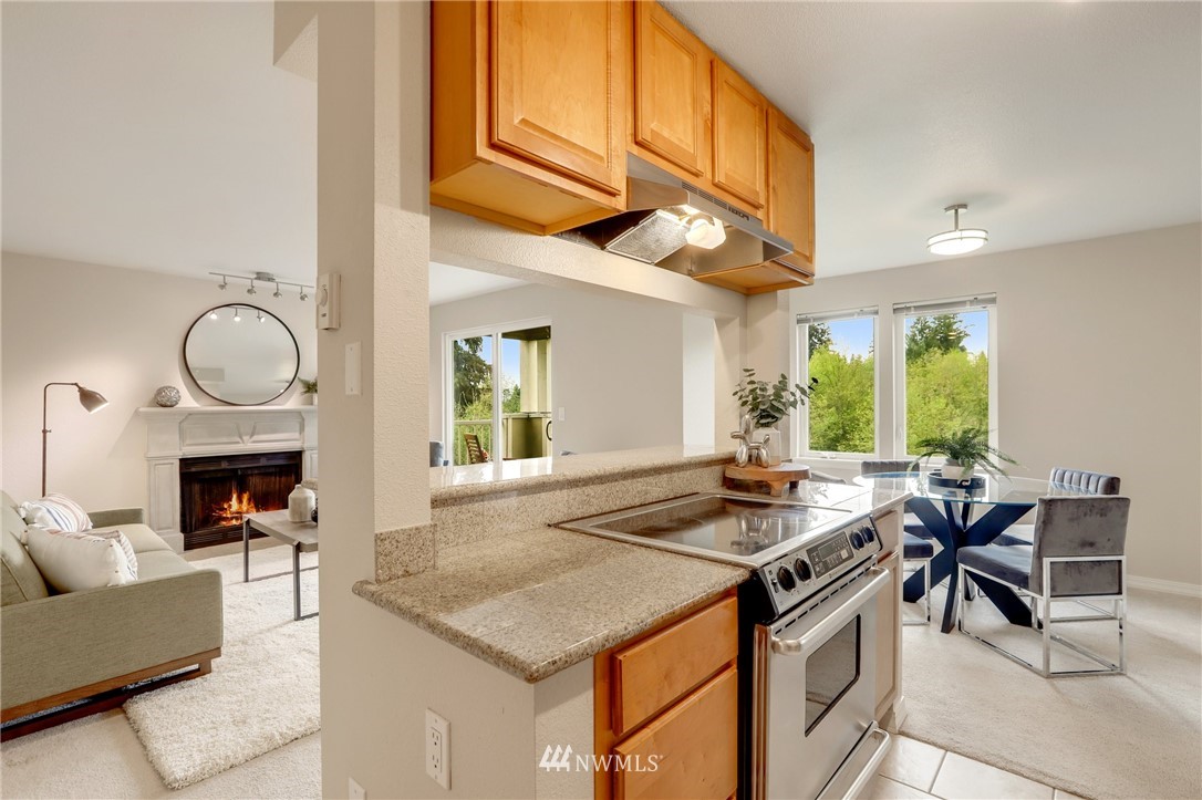 20326 Bothell Everett Highway, Unit G303 Bothell, WA 98012 - Photo 7 of 27