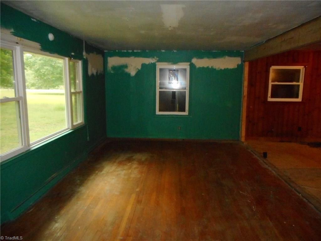 1507 Talbot Road Pleasant Garden, NC 27313 - Photo 5 of 12