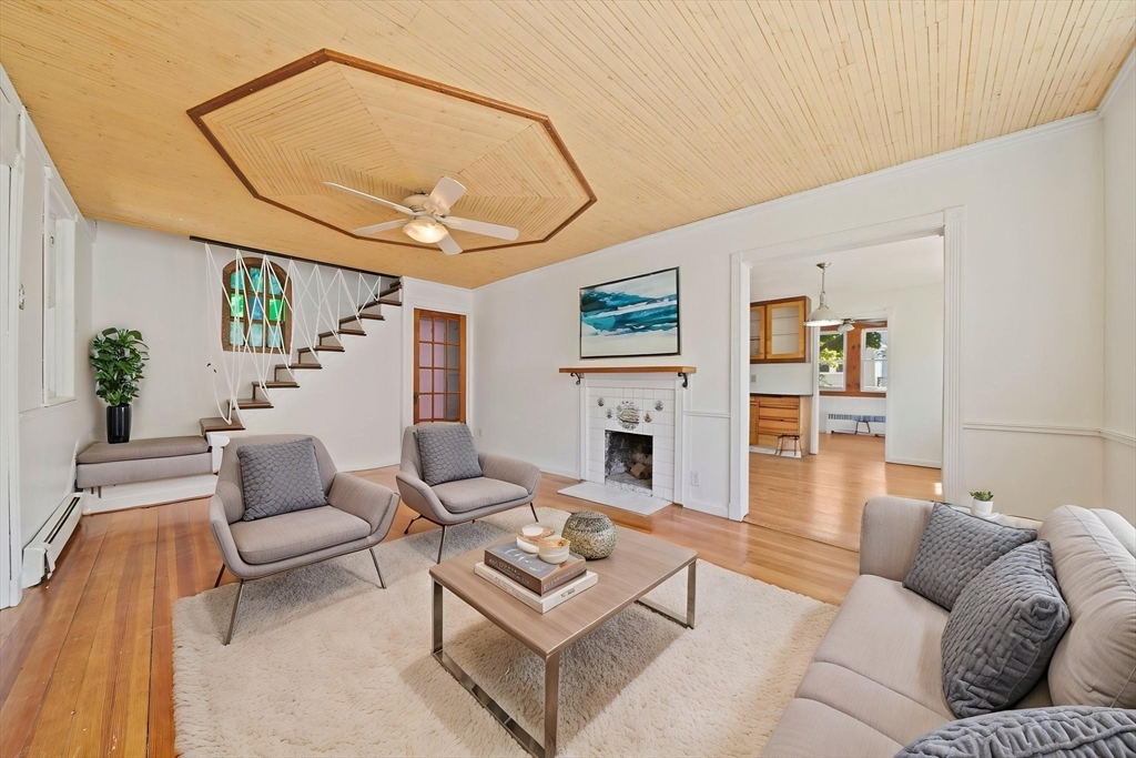 14 L Street Hull, MA 02045 - Photo 13 of 42