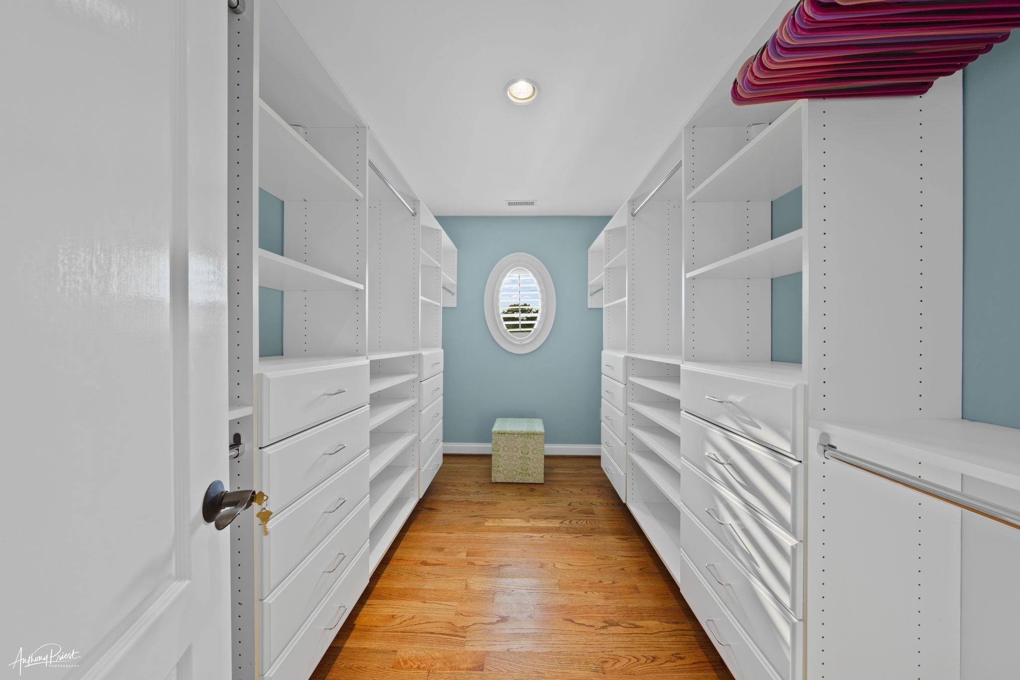 11 Heron Drive Avalon, NJ 08202 - Photo 28 of 29 a view of a hallway with entryway
