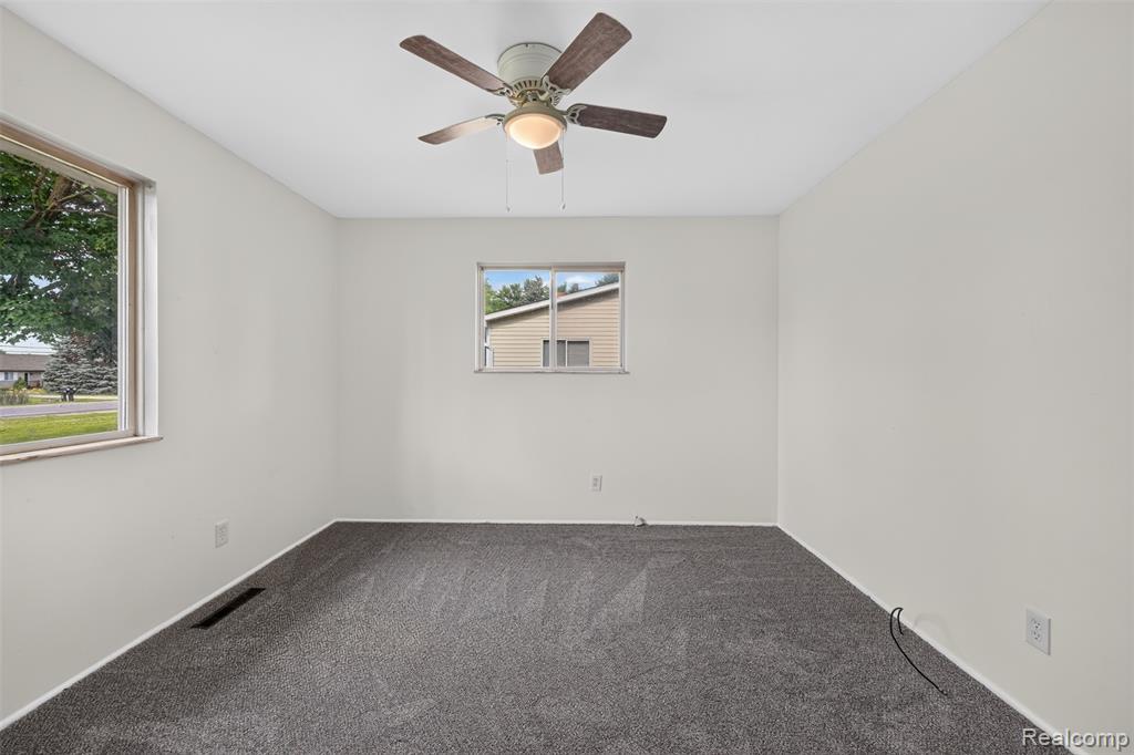 5457 Reid Road Swartz Creek, MI 48473 - Photo 30 of 51 Gallery Image 30