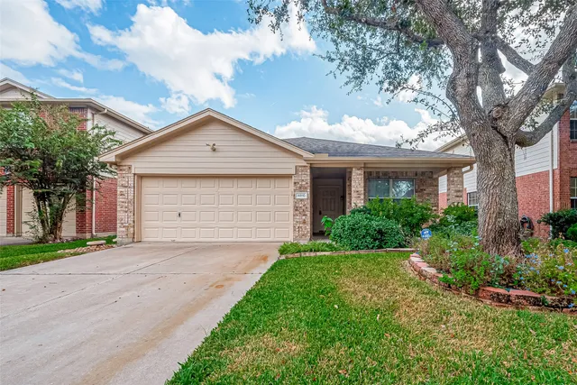 $1,950 | 4810 Windy Bluff Court, Katy, TX 77449
