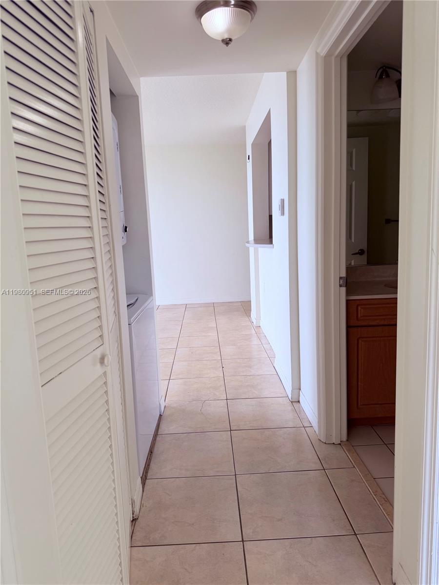 900 Southwest 8th Street, Unit 604 Miami, FL 33130 - Photo 27 of 38