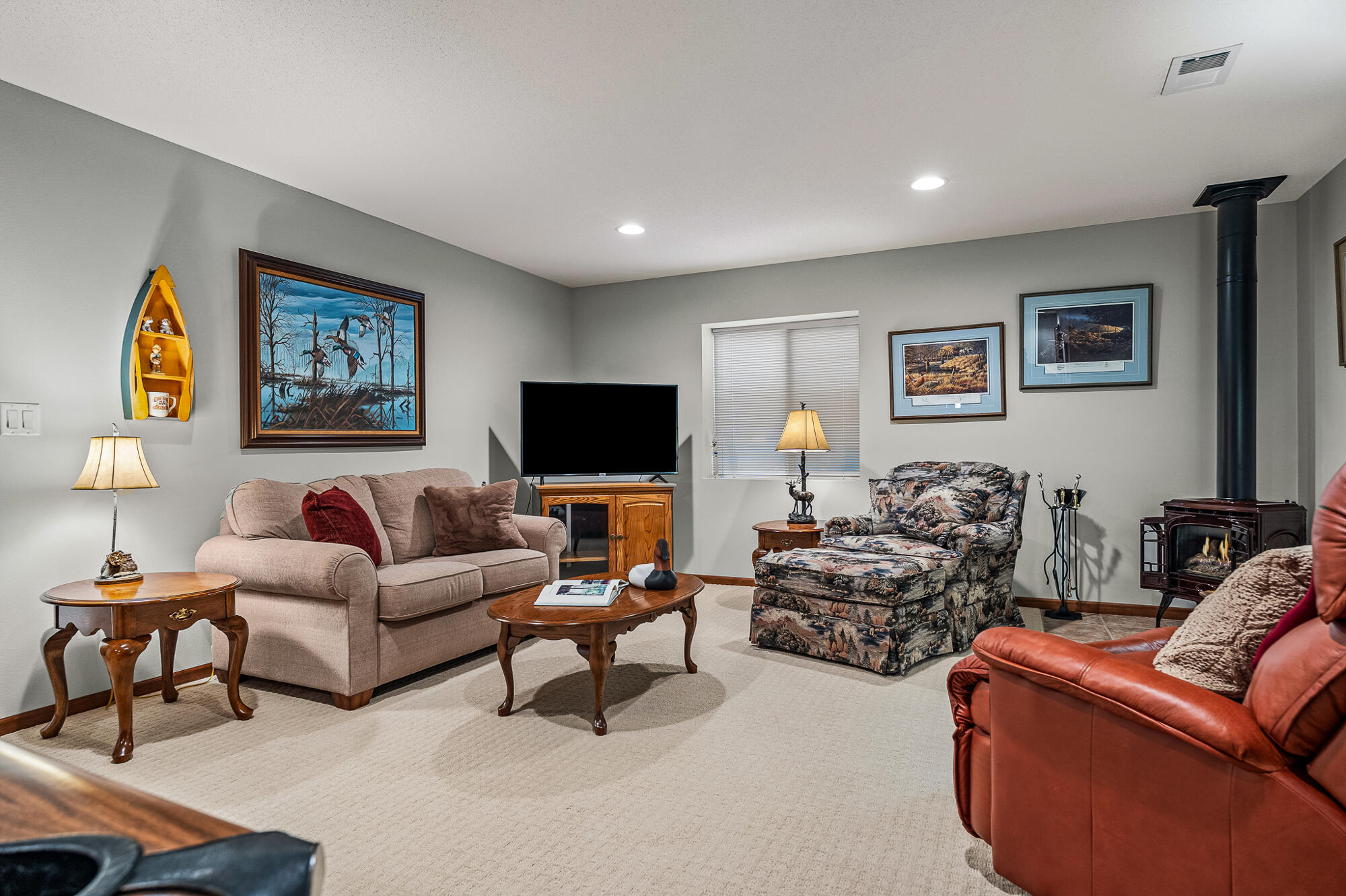 308 Grant Street Holmen, WI 54636 - Photo 28 of 55 Full size windows