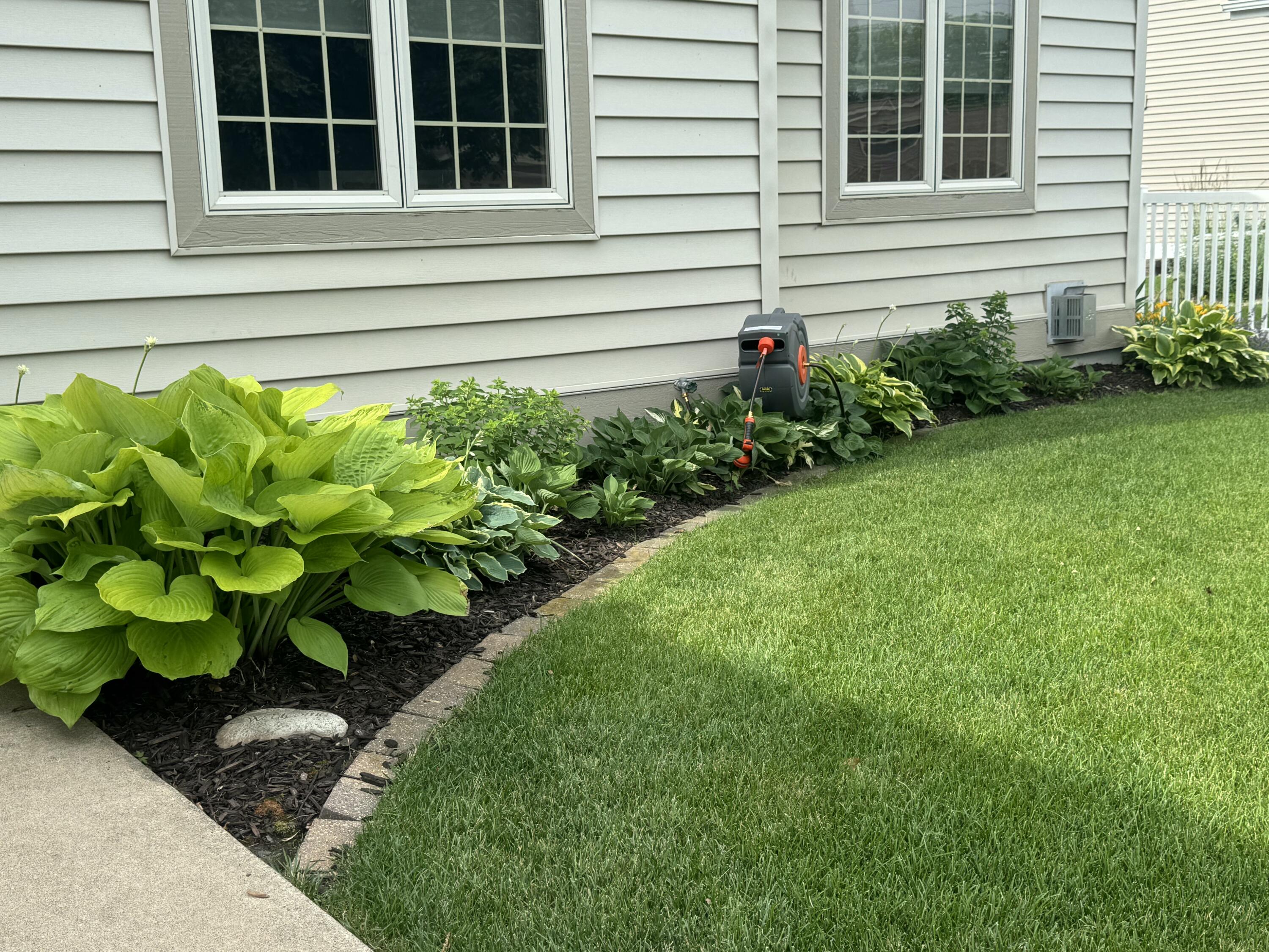 308 Grant Street Holmen, WI 54636 - Photo 51 of 55 Front lawn