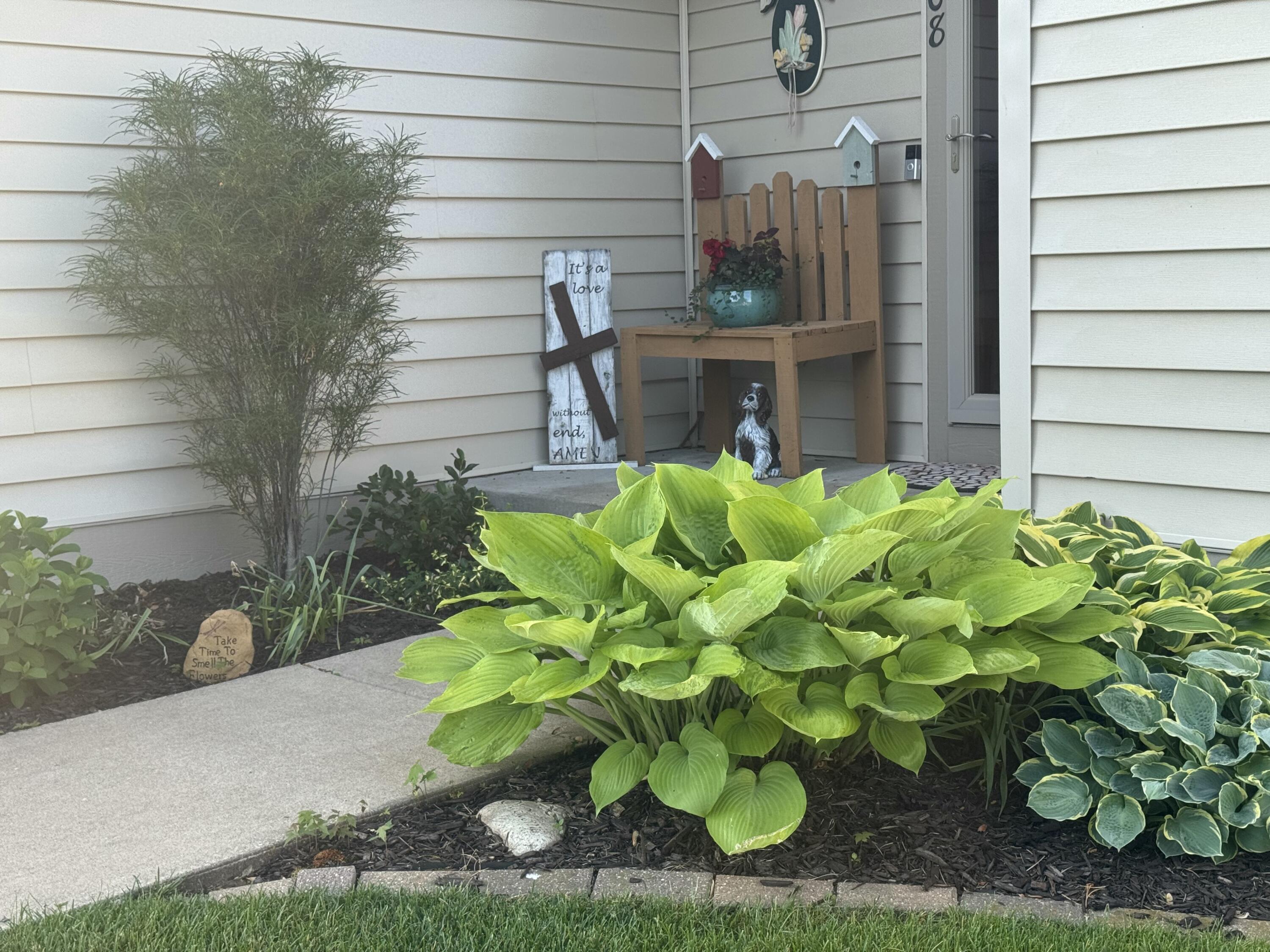 308 Grant Street Holmen, WI 54636 - Photo 54 of 55 Front entry