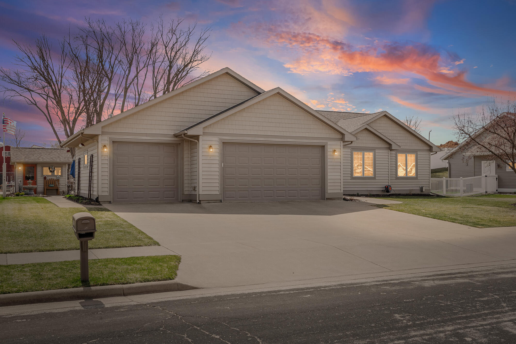 308 Grant Street Holmen, WI 54636 - Photo 55 of 55 Welcome Home!